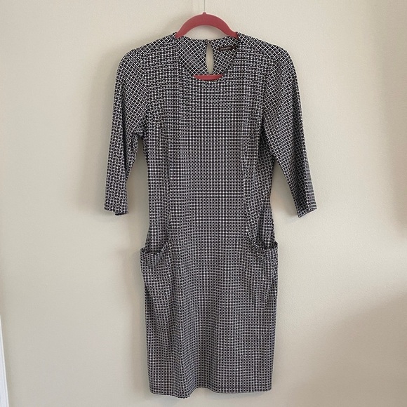 J. McLaughlin Black and White Catalyst Dress Geometric 3/4 Sleeve size Med - Picture 2 of 10